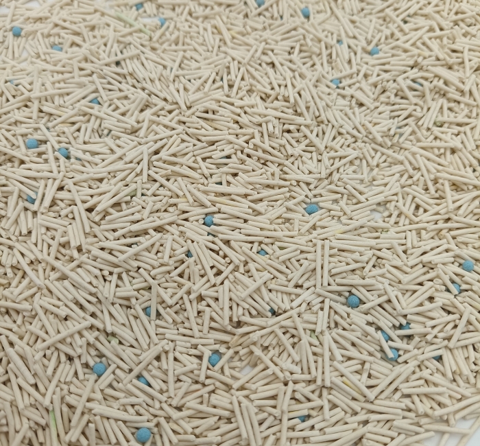 Cat litter that can be poured into the toilet